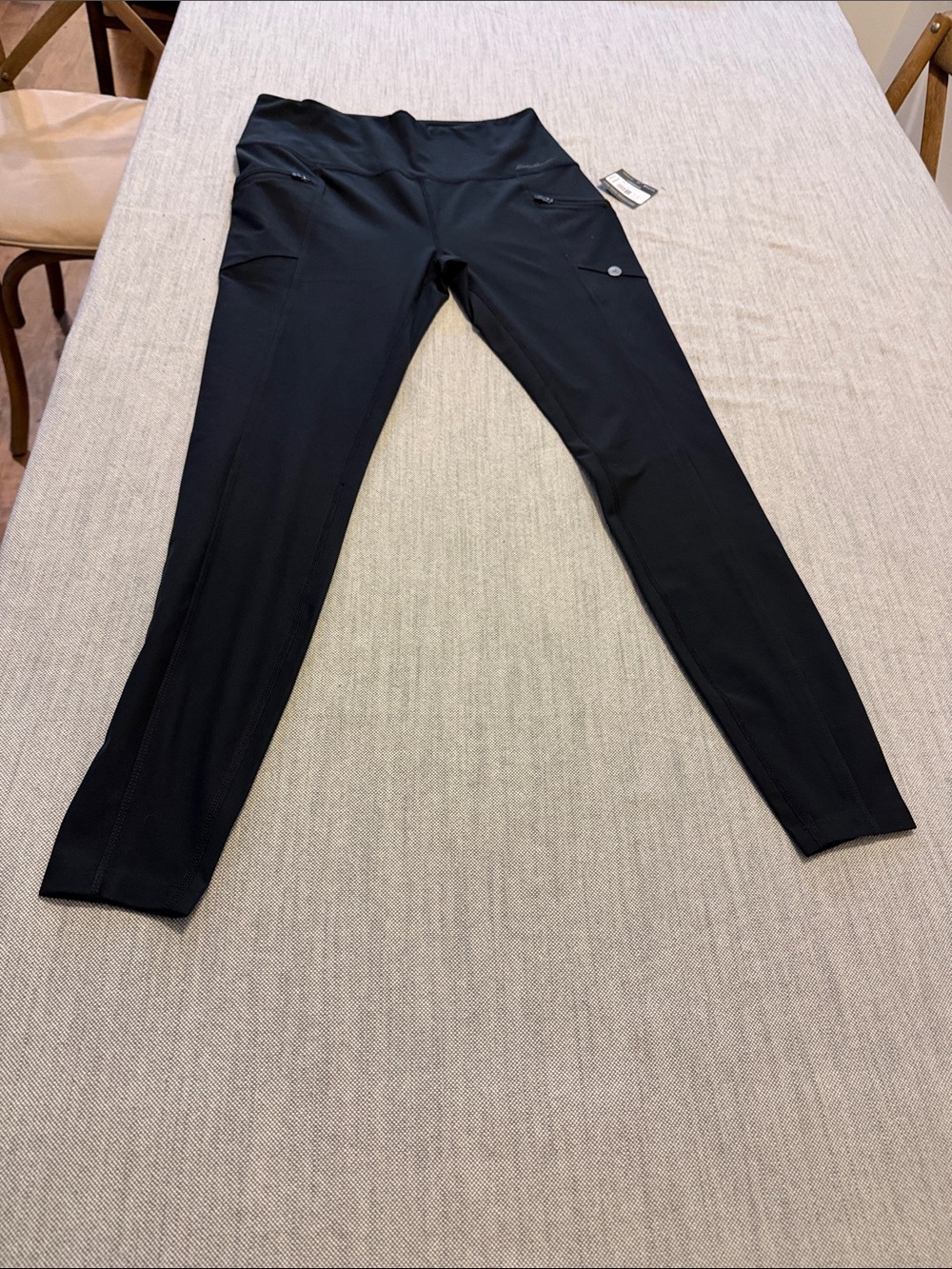 Eddie Bauer Black Trail Tight Leggings with Zipper Pocket Details